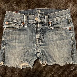 Girls cut off shorts